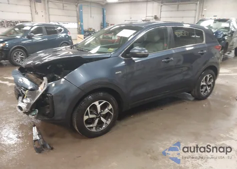 2020 Kia Sportage Lx z USA, uszkodzony, nr VIN KNDPMCAC9L7642533